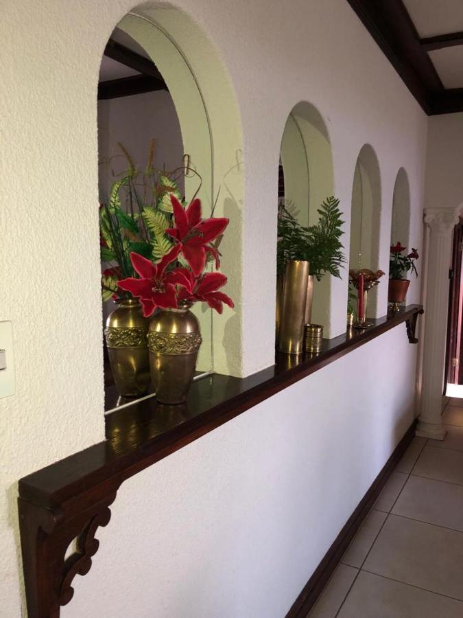Thee View Otel Hartbeespoort Dış mekan fotoğraf