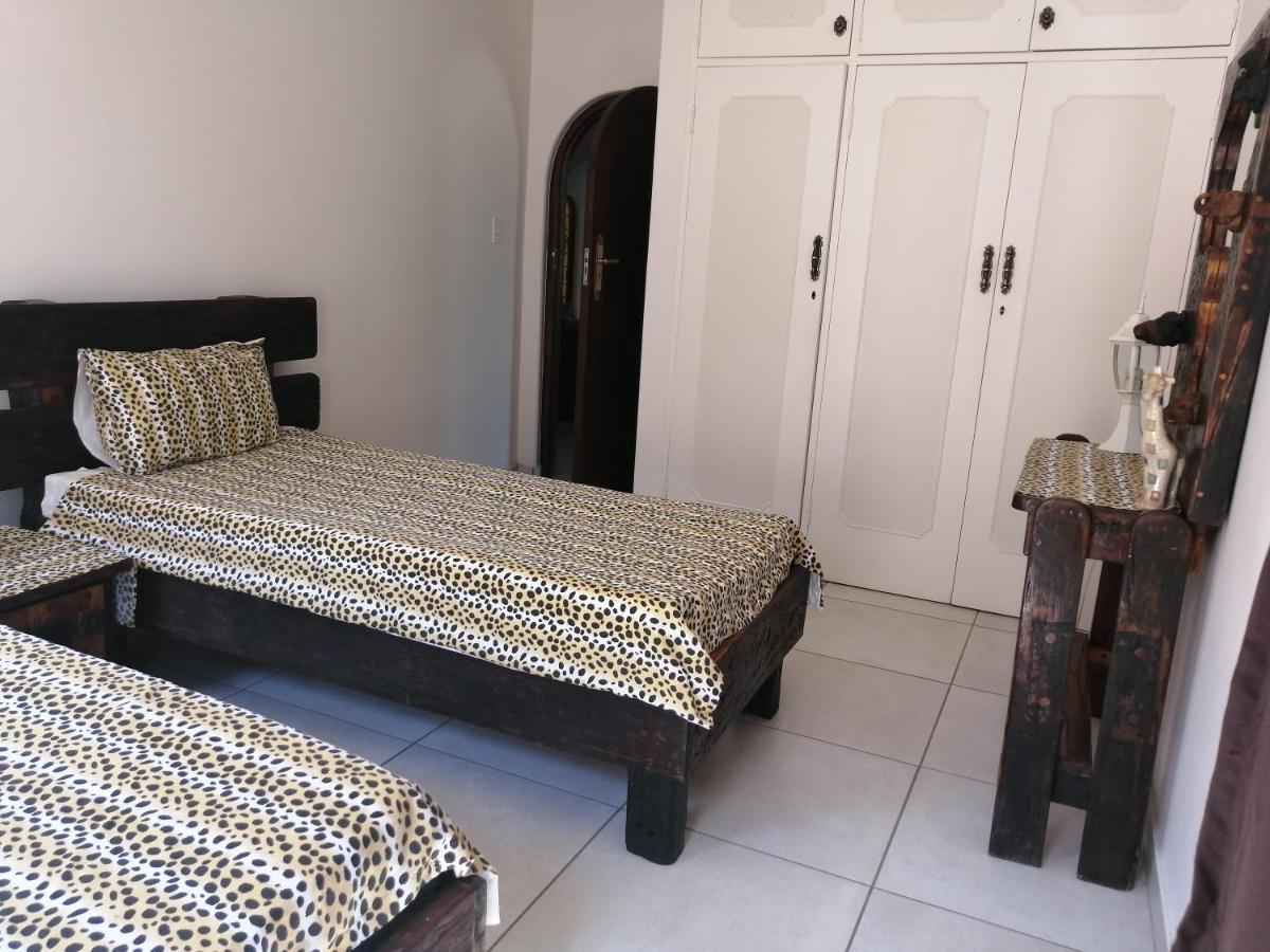 Thee View Otel Hartbeespoort Dış mekan fotoğraf